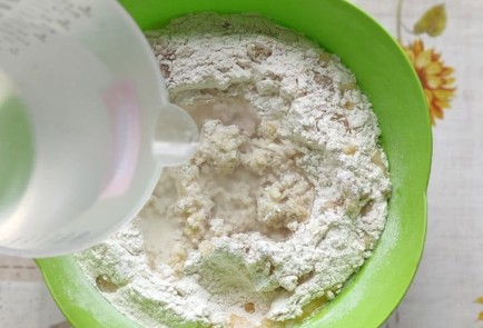 Фото шага рецепта Жареные пирожки с луком и яйцом 173611 шаг 9