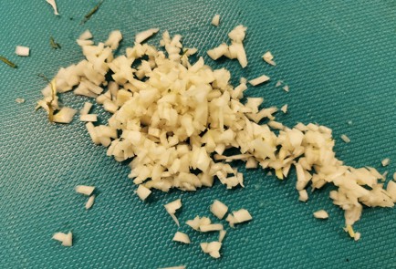 Фото шага рецепта Жареные шампиньоны подеревенски 140313 шаг 4  