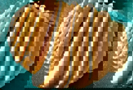 Фото шага рецепта Жареный адыгейский сыр в чесночном масле 151120 шаг 5