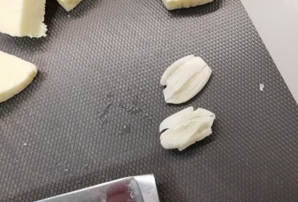 Фото шага рецепта Жареный адыгейский сыр 186400 шаг 3