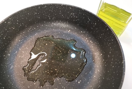 Фото шага рецепта Жареный адыгейский сыр 186400 шаг 4