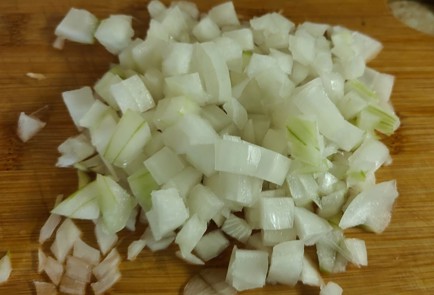 Фото шага рецепта Жареный картофель с тушенкой 189856 шаг 4  