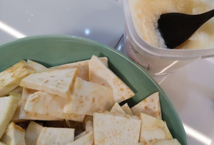 Фото шага рецепта Жареный корень сельдерея 188233 шаг 3