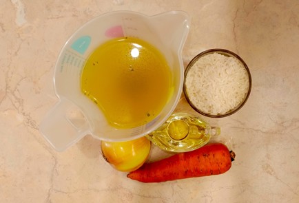 Фото шага рецепта Жаренный рис на сковороде 187000 шаг 1  