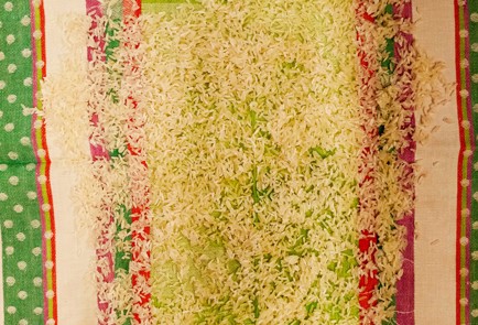 Фото шага рецепта Жаренный рис на сковороде 187000 шаг 3  