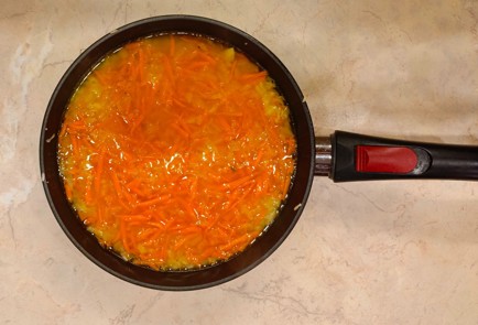 Фото шага рецепта Жаренный рис на сковороде 187000 шаг 9  