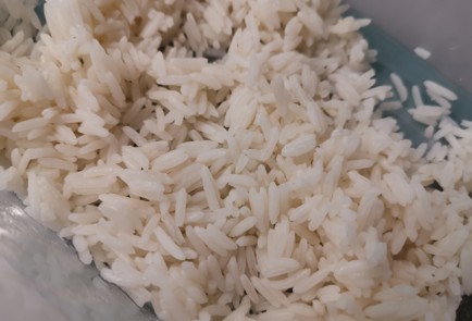 Фото шага рецепта Жареный рис с яйцом 190987 шаг 1  