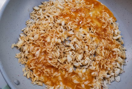 Фото шага рецепта Жареный рис с яйцом 190987 шаг 9  