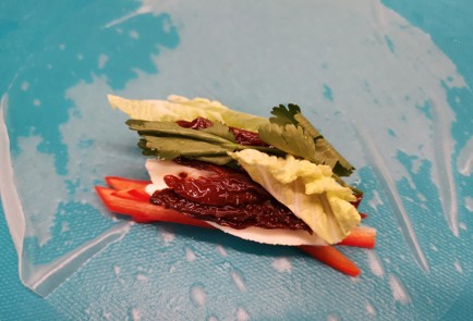 Фото шага рецепта Жареный спрингролл 188418 шаг 7  