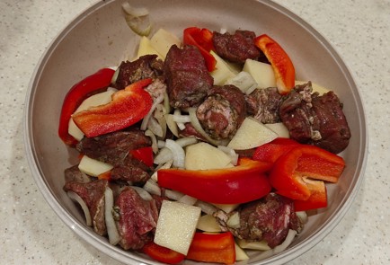 Фото шага рецепта Жаркое из говядины в рукаве 191053 шаг 8  