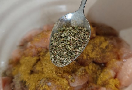 Фото шага рецепта Жаркое из курицы 191049 шаг 3  