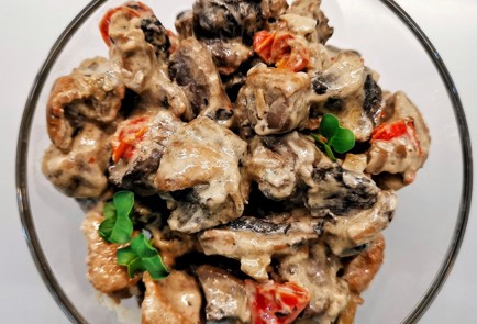 Фото шага рецепта Жаркое из утки с грибами 173413 шаг 11