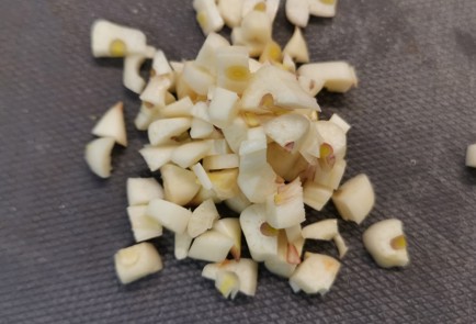 Фото шага рецепта Жаркое из утки с грибами 173413 шаг 2