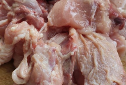 Фото шага рецепта Жаркое с курицей и картофелем 173498 шаг 1