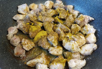 Фото шага рецепта Жаркое со свининой и грибами 191204 шаг 4  