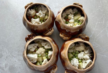 Фото шага рецепта Жаркое в горшочках с кроликом 190012 шаг 5