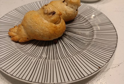 Фото шага рецепта Жаворонки с шоколадом и бананом 191147 шаг 11  