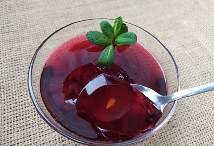 Фото шага рецепта Желе из каркаде с виноградом 188880 шаг 11  