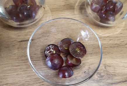 Фото шага рецепта Желе из каркаде с виноградом 188880 шаг 9  