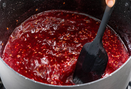 Фото шага рецепта Желе из красной смородины 189517 шаг 5  