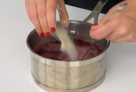 Фото шага рецепта Желе 151424 шаг 4  