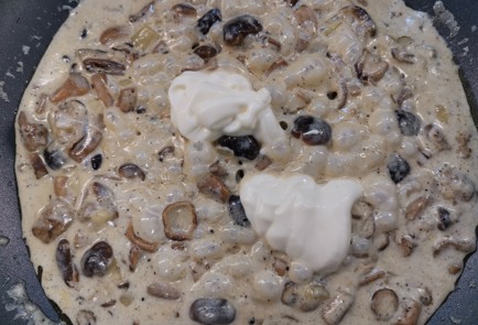 Фото шага рецепта Жюльен из опят 187106 шаг 13  