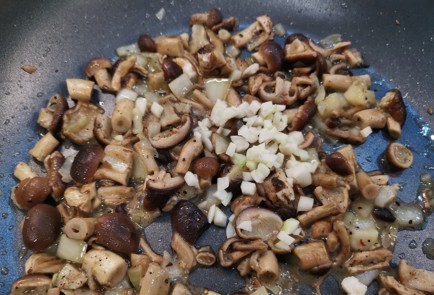 Фото шага рецепта Жюльен из опят 187106 шаг 9  