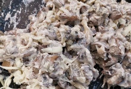 Фото шага рецепта Жюльен с хрустящей корочкой 173348 шаг 8  