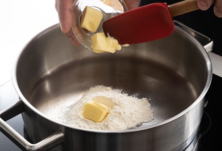 Фото шага рецепта Жюльен с курицей и грибами 140332 шаг 10  