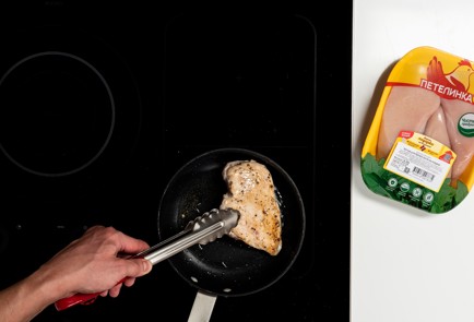 Фото шага рецепта Жюльен с курицей и грибами 140332 шаг 3  