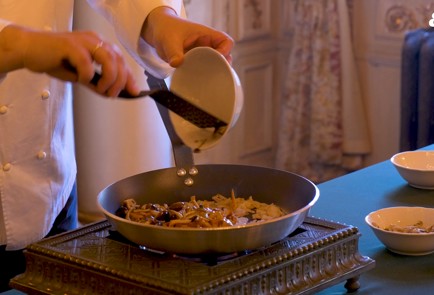 Фото шага рецепта Жюльен в тесте 151571 шаг 11  