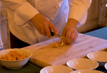 Фото шага рецепта Жюльен в тесте 151571 шаг 4  