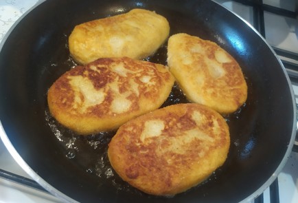 Фото шага рецепта Зразы картофельные с фаршем 190118 шаг 9  