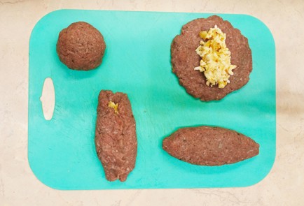 Фото шага рецепта Зразы мясные с начинкой из яиц 187052 шаг 11  