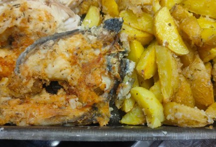 Фото шага рецепта Зубатка с картофелем 175118 шаг 15