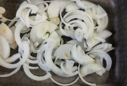 Фото шага рецепта Зубатка с помидорами и луком 175508 шаг 3  