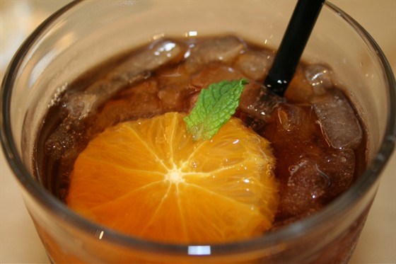 Фото рецепт Черный чай с апельсином