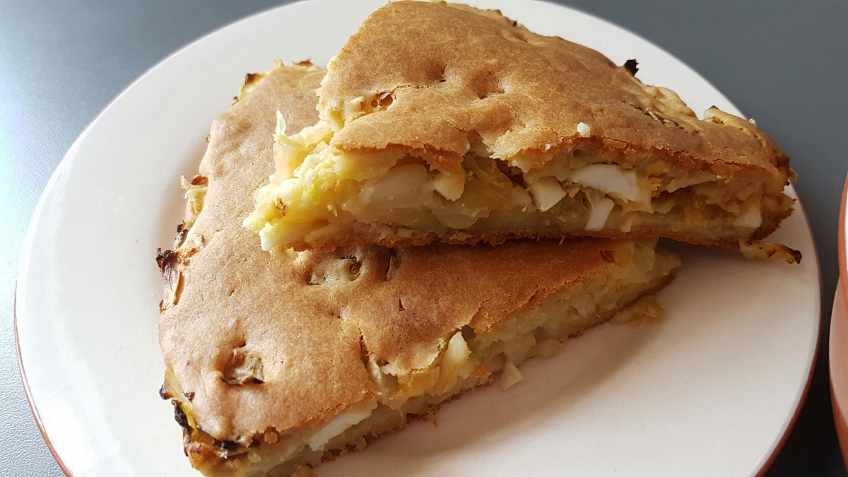 Фото рецепт Быстрый капустный пирог с яйцом