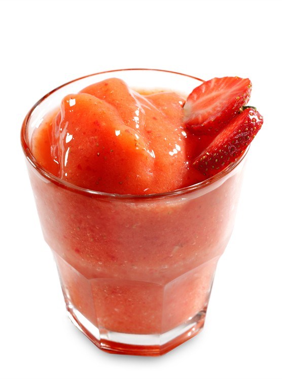 Фото рецепт Коктейль из манго и клубники