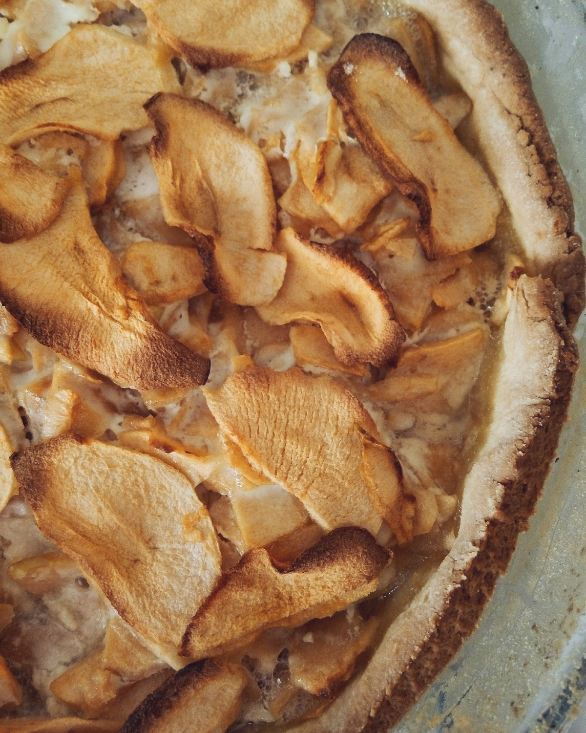 Фото рецепт Цветаевский яблочный пирог на песочном тесте со сливочным кремом