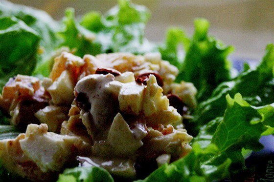 Фото рецепт Закуска из ананаса с яйцами и карри