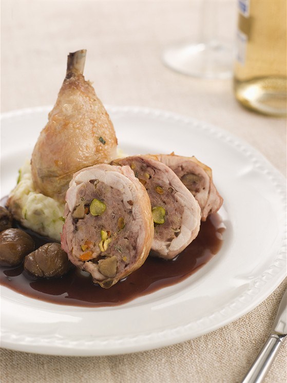 Фото рецепт Фаршированные куриные ножки с грибами