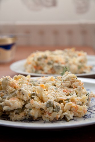 Фото рецепт Оливье с утиной грудкой