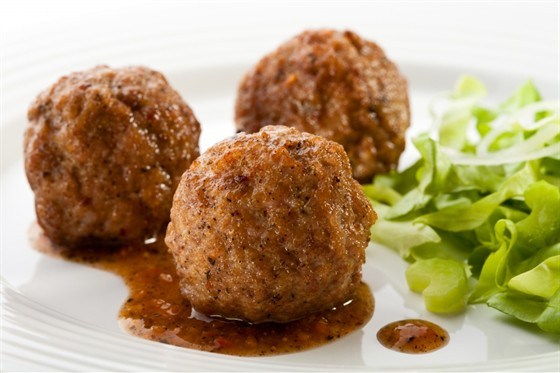 Фото рецепт Клопсики из телятины в соусе