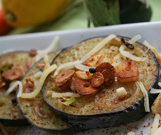 Фото рецепт Баклажаны, жареные с чесноком и зеленью