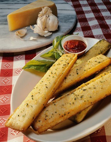 Фото рецепт Багет, фаршированный сыром