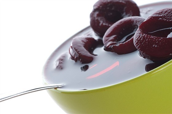 Фото рецепт Сливовый компот с корицей