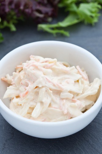 Фото рецепт Салат из сельдерея с йогуртом