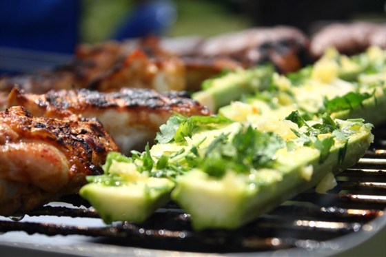 Фото рецепт Цукини на гриле с мятой, чесноком и лимоном