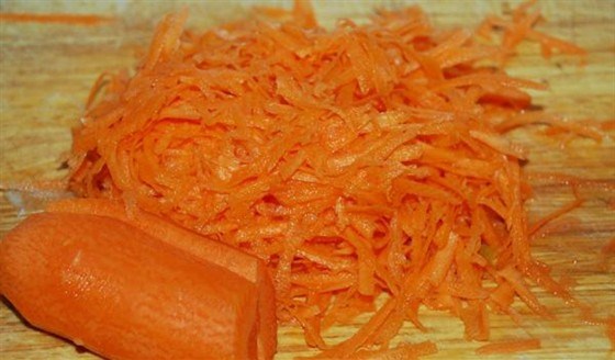 Фото рецепт Салат из моркови и сыра